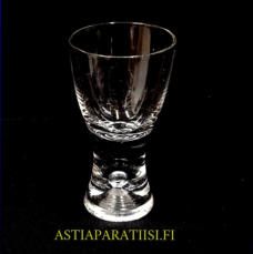 IITTALA,Tapio snapsilasi 4 cl,Design:Tapio Wirkkala,Korkeus n.8,cm, halkaisija n.4,5 cm, 5 kpl,18� /kpl ( Tuote nro / Item #132J )