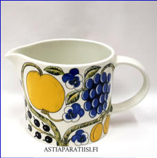 ARABIA, Paratiisi kaadin / maitokannu, Design:Birger Kaipiainen. 1 L,korkeus n.12,3 cm,3kpl,145�/kpl,HUOM !  Suomessa tehty ei Thaimaa ( Tuote nro / Item #116D)