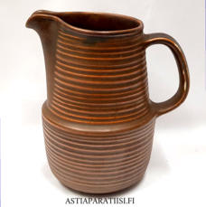 ARABIA,Kaarna maitokannu,Design: G�ran B�ck, 1949-1964-luvulta,korkeus n.22 cm,1kpl,95�/kpl ( Tuote nro / Item #170D)