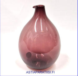 IITTALA,Lintupullo 2501,Lila v�ri,Design:Timo Sarpaneva,1957-1968-luku,Korkeus,n. 16,5 cm, halkaisija,n. 11 cm,1kpl,159� ( Tuote nro / Item # 165K)