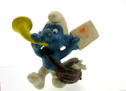 Smurffi muovi figuuri, kork n. 5,5cm, pohjassa numero 4, myyty -�