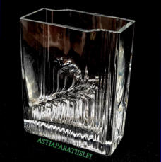 IITTALA,Sointu Lasimaljakko,Design:Tapio Wirkkala, Valmistettu1979-1992-luku,Korkeus n. 17 cm, leveys n. 14,3 cm, syvyys 8 cm,1kpl,85�/kpl( Tuote nro / Item #338MA)