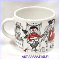 ARABIA, W�rtsil�  ker�ily harvinainen j�ttimuki ,Jouluaiheinen,korkeus n.12 cm, halkaisija n.13,7 cm, ,2 kpl,185 �/kpl,( Tuote nro 357 P )