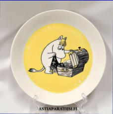 ARABIA,Muumi matala lautanen Niiskuneiti keltainen,Moomin Plate, Snorkmaiden (2003-2007),Design:Tove Slotte-Elevant,halkaisija n. 19,5 cm, 0 kpl,( Tuote nro 235M )'