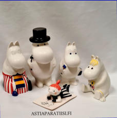 ARABIA,Muumi figuuriinit koko perhe,Moomin  Moomin figurines the whole family (2008-2012),Design:Tuulikki Pietil�,Korkeus n.14,5 cm, 5 kpl,480�yht.( Tuote nro 246M )