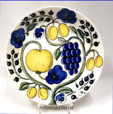 ARABIA,Paratiisi matala alkuruokalautanen,Design:Birger Kaipiainen, alkuper�istuotantoa.Suunniteltu vuonna 1969,halkaisija.n.21,8 cm,13 kpl,30�/kpl ( Tuote nro 101R )