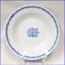 ARABIA,syv� ruokalautanen, halkaisija n. 22,8 cm,1 kpl,25�/kpl,( Tuote nro 326R )