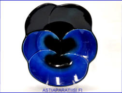 ARABIA, Viola sein�lautanen,Design:Birger Kaipiainen,1967-luku,Mitat n. 28 cm x 25 cm,1kpl.340�/kpl,( Tuote nro 301AM )