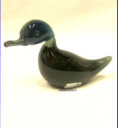NUUTAJ�RVI, lasinen sorsa, Design:Jaakko Niemi,n. 11cm x 4,2cm x 7,2cm, 1kpl., 120�/kpl