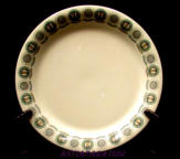ARABIA,Olivia  iso tarjoilulautanen, Design:Raija Uosikkinen, 1964-1971-luku,Leveys 29,5 cm,1 kpl,95�/kpl