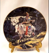 REVERENT TRAIL FOOTSTEPS OF BRAVE HARRY SCHAARE INDIAN HORSE COLLECTOR PLATE,halkaisija n.21 cm,1kpl, 45�/kpl